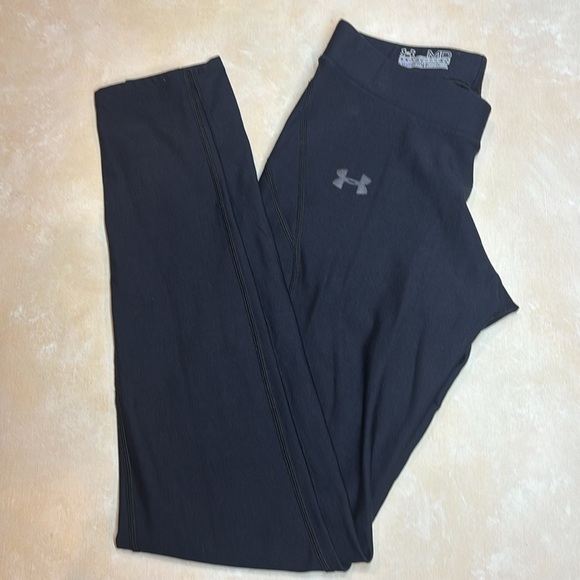 Under Armour Cold Gear Compression Black Leggings, Medium - Picture 2 of 4